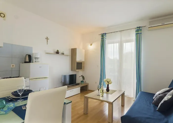 With A Parking Space Stinjan, - 13776 Apartman *