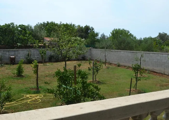 With A Parking Space Stinjan, - 13776 Pula