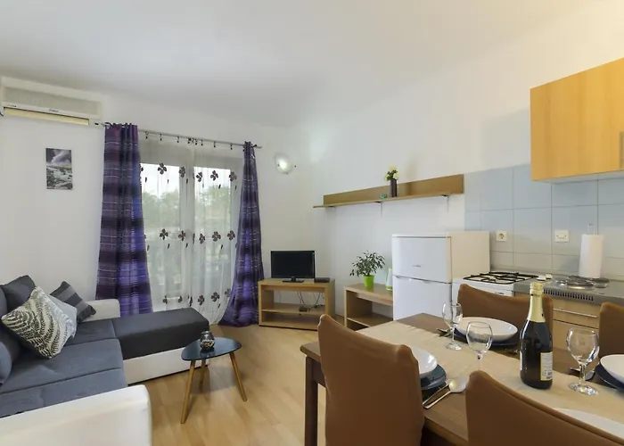 With A Parking Space Stinjan, - 13776 Apartman Pula