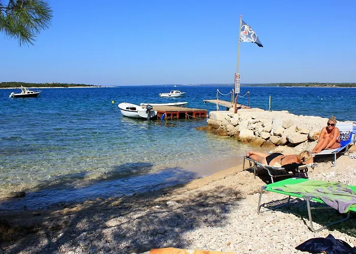 Διαμέρισμα With A Parking Space Stinjan, - 13776 *